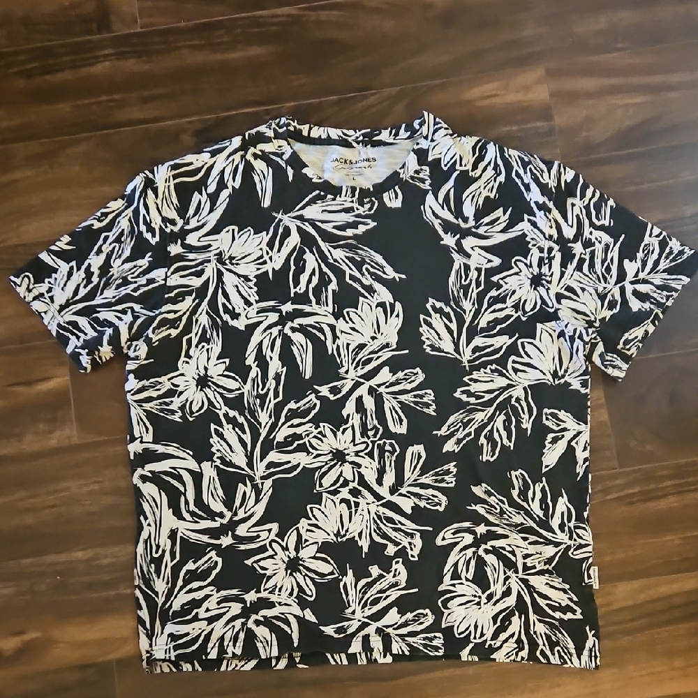 Jack & Jones Black and White Botanical Short Sleeve Tee